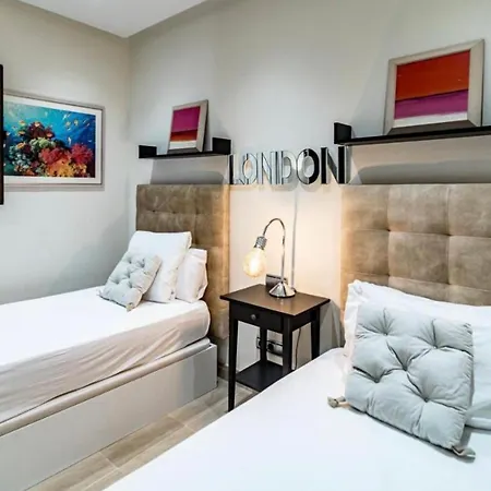 Bahia De La Plata Apartamento Estepona