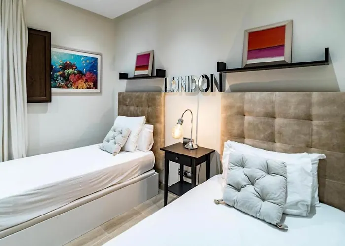 Bahia De La Plata Apartamento Estepona